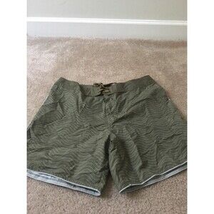 Mossimo Men's Asymmetrical Line Print Swim Shorts Unlined Size 34 Green White
